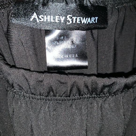 Strapless Ashley Stewart romper - Picture 4 of 5